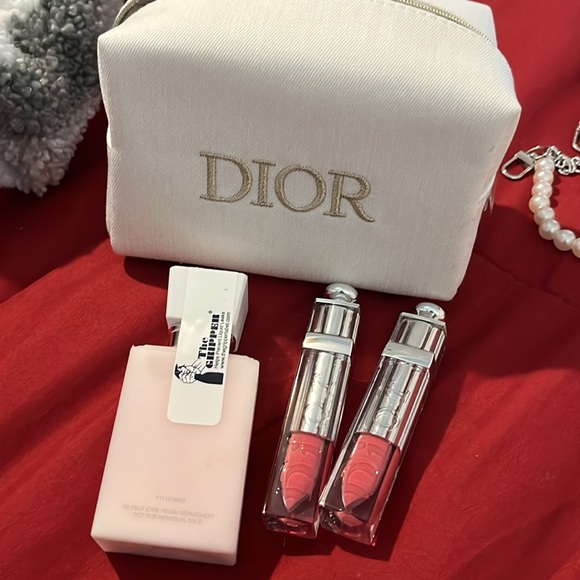 DIOR FABRIC CANVAS TOILETRY novelty, bag DOPP KIT POUCH with MAKEUP and lotion - Picture 7 of 7